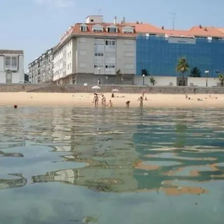 Playa Arenal A Pobra do Caramiñal Exterior photo